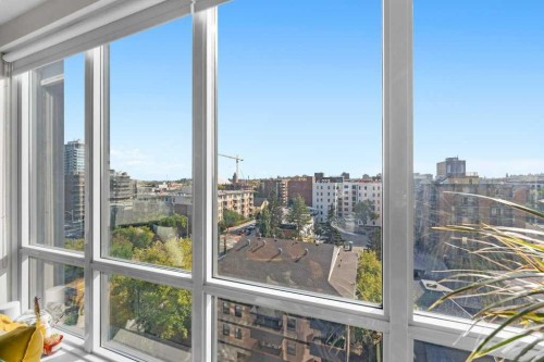 810-303 13 Avenue Sw, Calgary, AB - Indoor Photo Showing Other Room