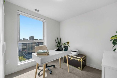 810-303 13 Avenue Sw, Calgary, AB - Indoor Photo Showing Office