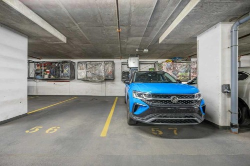 810-303 13 Avenue Sw, Calgary, AB - Indoor Photo Showing Garage