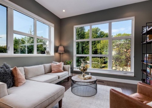2020 2 Street Sw, Calgary, AB - Indoor Photo Showing Living Room