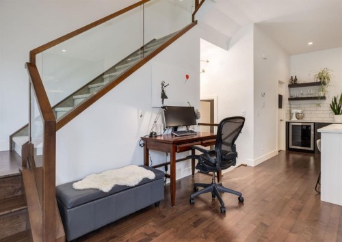 2020 2 Street Sw, Calgary, AB - Indoor Photo Showing Office