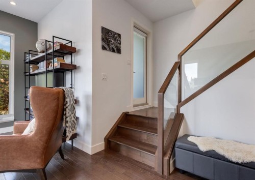 2020 2 Street Sw, Calgary, AB - Indoor