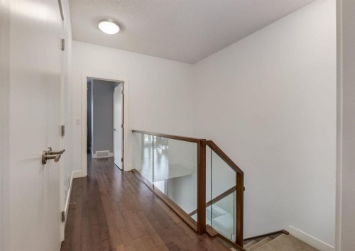 2020 2 Street Sw, Calgary, AB - Indoor Photo Showing Other Room