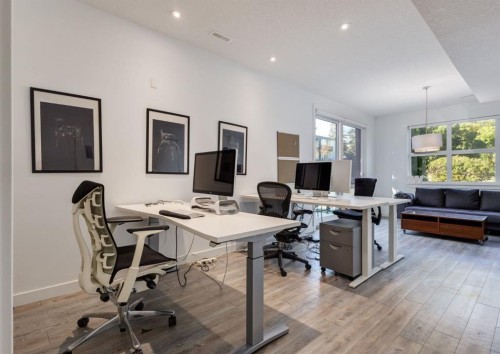 2020 2 Street Sw, Calgary, AB - Indoor Photo Showing Office