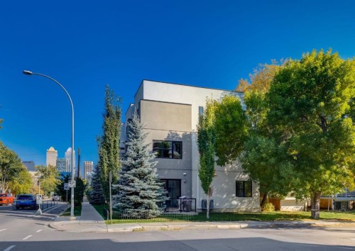 2020 2 Street Sw, Calgary, AB - Outdoor