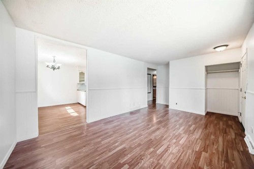 2023 46 Street Se, Calgary, AB - Indoor Photo Showing Other Room