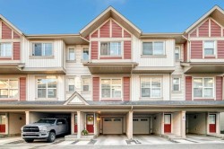 49 New Brighton Point SE Calgary, AB T2Z 1B6