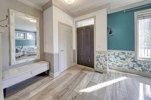 1431 40 Street Sw, Calgary, AB - Indoor