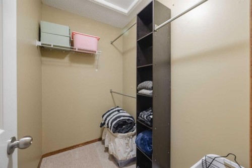 276 Cramond Close Se, Calgary, AB - Indoor