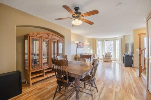 276 Cramond Close Se, Calgary, AB - Indoor Photo Showing Dining Room