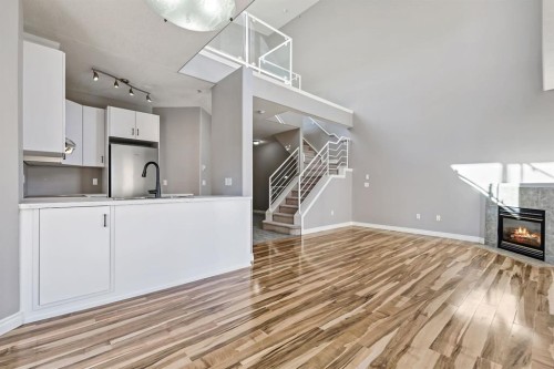 1207-1514 11 Street Sw, Calgary, AB - Indoor With Fireplace