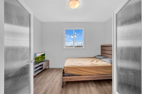 95 Redstone Heights Ne, Calgary, AB - Indoor Photo Showing Bedroom