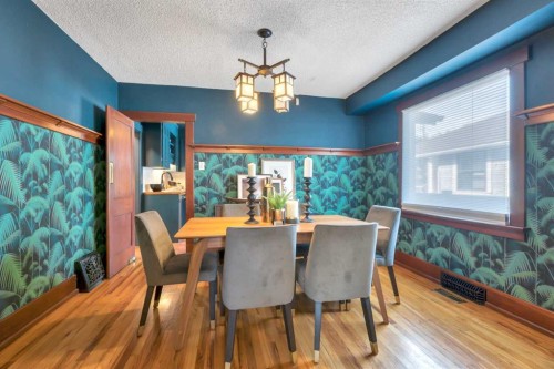 111 11 Avenue Nw, Calgary, AB - Indoor Photo Showing Dining Room