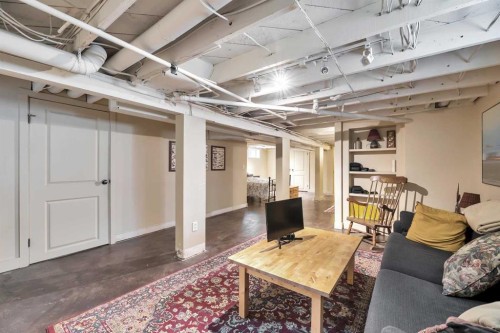 111 11 Avenue Nw, Calgary, AB - Indoor