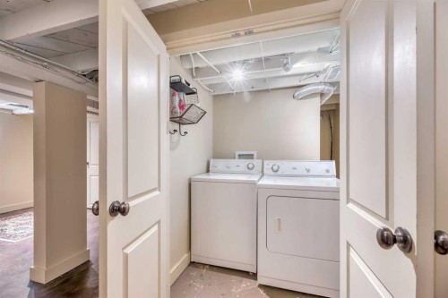 111 11 Avenue Nw, Calgary, AB - Indoor Photo Showing Laundry Room