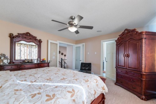 19 Saddlelake View Ne, Calgary, AB - Indoor Photo Showing Bedroom