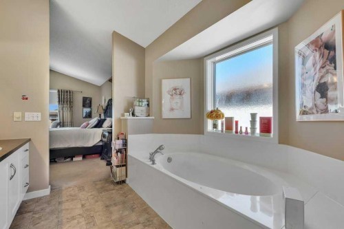 119 Valley Stream Circle Nw, Calgary, AB - Indoor Photo Showing Bathroom