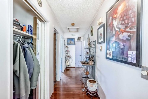 52 Castlebrook Rise Ne, Calgary, AB - Indoor Photo Showing Other Room