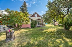 4517 & 4513 46 Street  Sylvan Lake, AB T4S 1L2