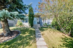 208 Woodbine Boulevard SW Calgary, AB T2W 4K5