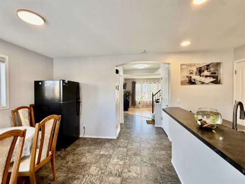 43 Bridlecrest Road Sw, Calgary, AB - Indoor