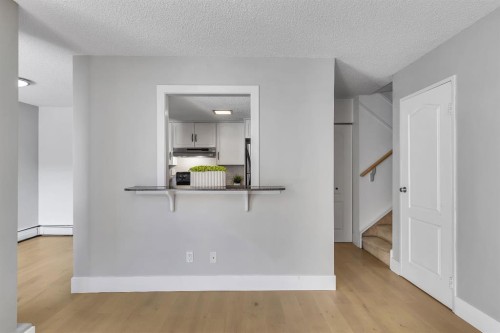 106-1123 13 Avenue Sw, Calgary, AB - Indoor Photo Showing Other Room