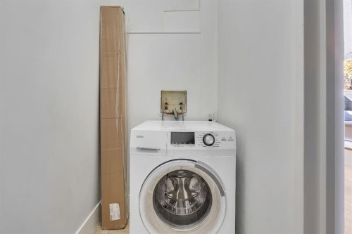 106-1123 13 Avenue Sw, Calgary, AB - Indoor Photo Showing Laundry Room