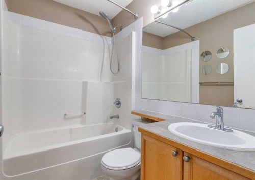 137 Tuscany Springs Way Nw, Calgary, AB - Indoor Photo Showing Bathroom