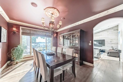 716 West Chestermere Drive, Chestermere, AB - Indoor Photo Showing Dining Room