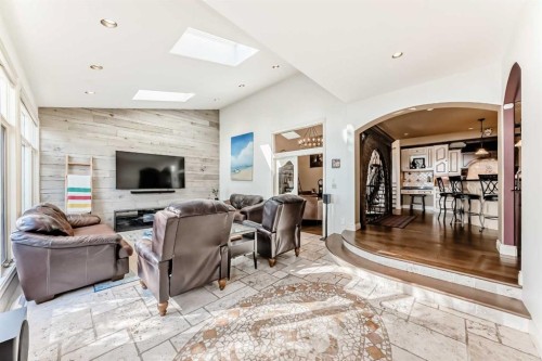 716 West Chestermere Drive, Chestermere, AB - Indoor