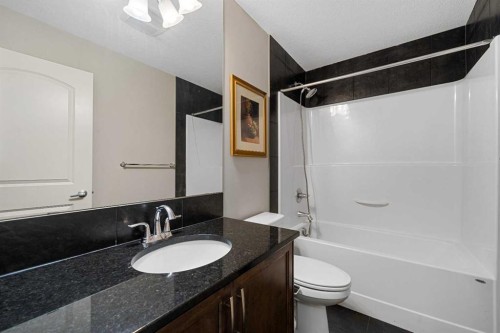 53 Redstone Villas Ne, Calgary, AB - Indoor Photo Showing Bathroom