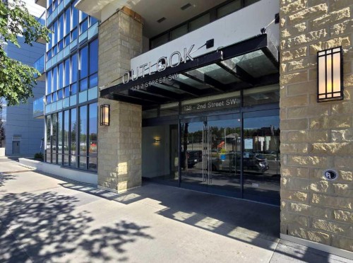 404-128 2 Street SW Calgary, AB T2P 0S7