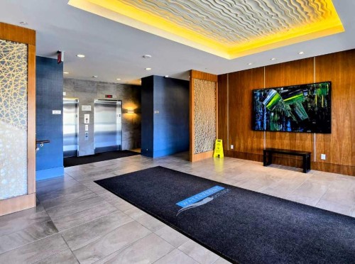 404-128 2 Street Sw, Calgary, AB - Indoor Photo Showing Other Room