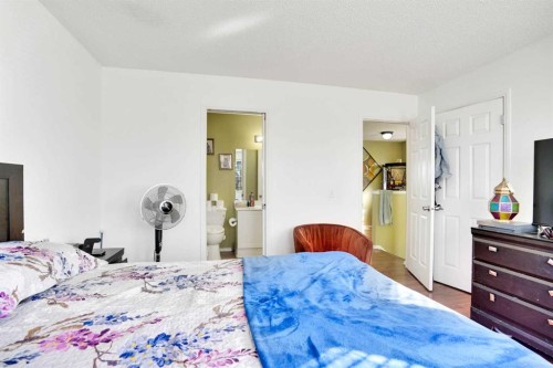 143 Taralea Gardens Ne, Calgary, AB - Indoor Photo Showing Bedroom