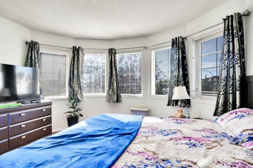 143 Taralea Gardens Ne, Calgary, AB - Indoor Photo Showing Bedroom