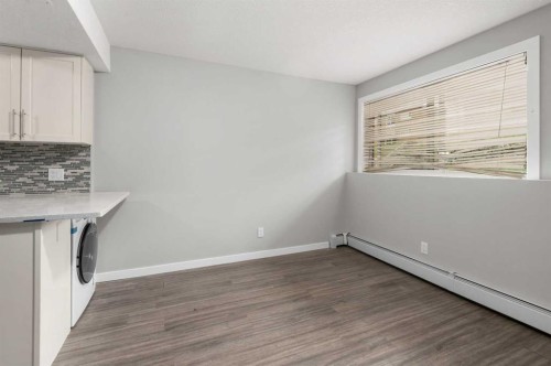 1-1820 9 Street Sw, Calgary, AB - Indoor Photo Showing Other Room
