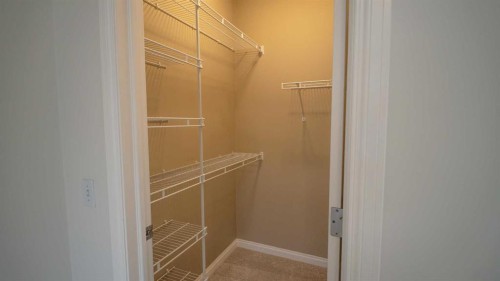 202-8 Prestwick Pond Terrace Se, Calgary, AB - Indoor Photo Showing Bathroom