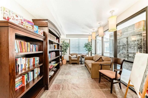 202-8 Prestwick Pond Terrace Se, Calgary, AB - Indoor