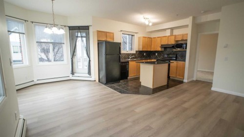 202-8 Prestwick Pond Terrace Se, Calgary, AB - Indoor Photo Showing Kitchen