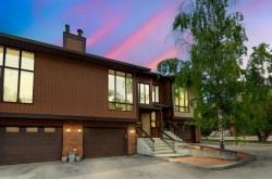 18-7900 Silver Springs Road NW Calgary, AB T3B 4J5