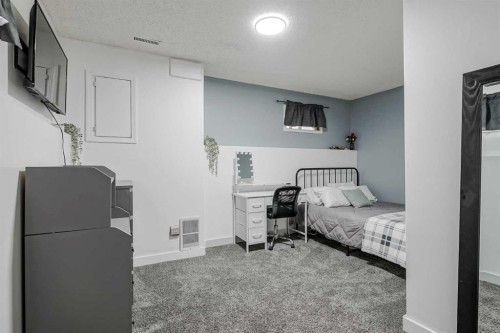 347 Whitefield Drive Ne, Calgary, AB - Indoor Photo Showing Other Room