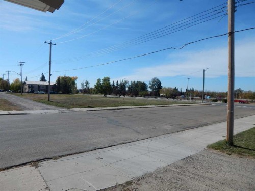 2012 20 Avenue, Bowden, AB 