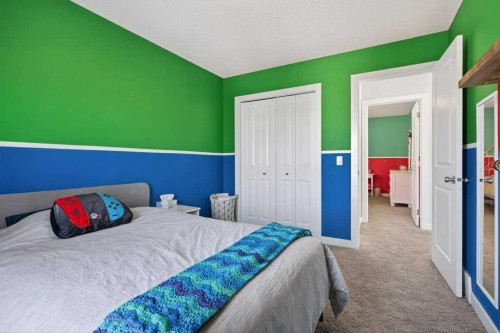 1091 Brightoncrest Green Se, Calgary, AB - Indoor Photo Showing Bedroom