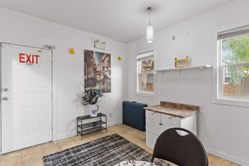 342 14 Street Nw, Calgary, AB 