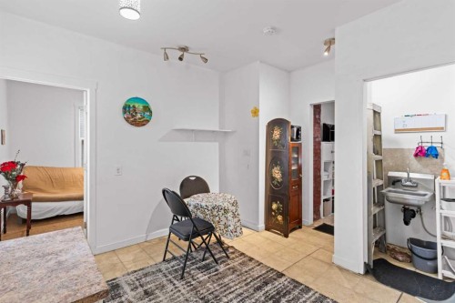 342 14 Street Nw, Calgary, AB 