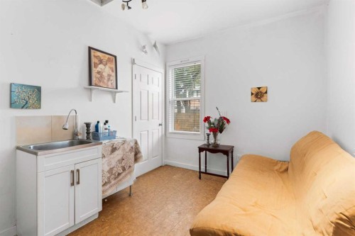 342 14 Street Nw, Calgary, AB 