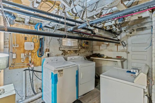 342 14 Street Nw, Calgary, AB 