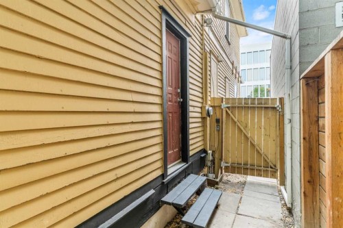 342 14 Street Nw, Calgary, AB 