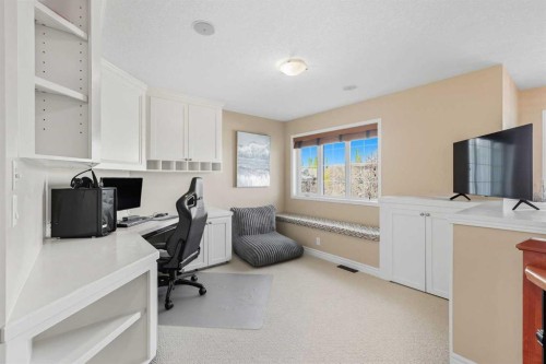 7 Panatella Close Nw, Calgary, AB - Indoor Photo Showing Office