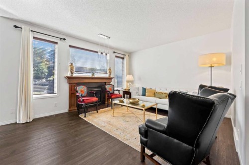 83 Aspen Stone Terrace Sw, Calgary, AB - Indoor Photo Showing Other Room